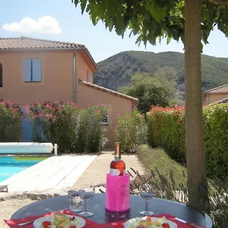 Lumiere Villa
